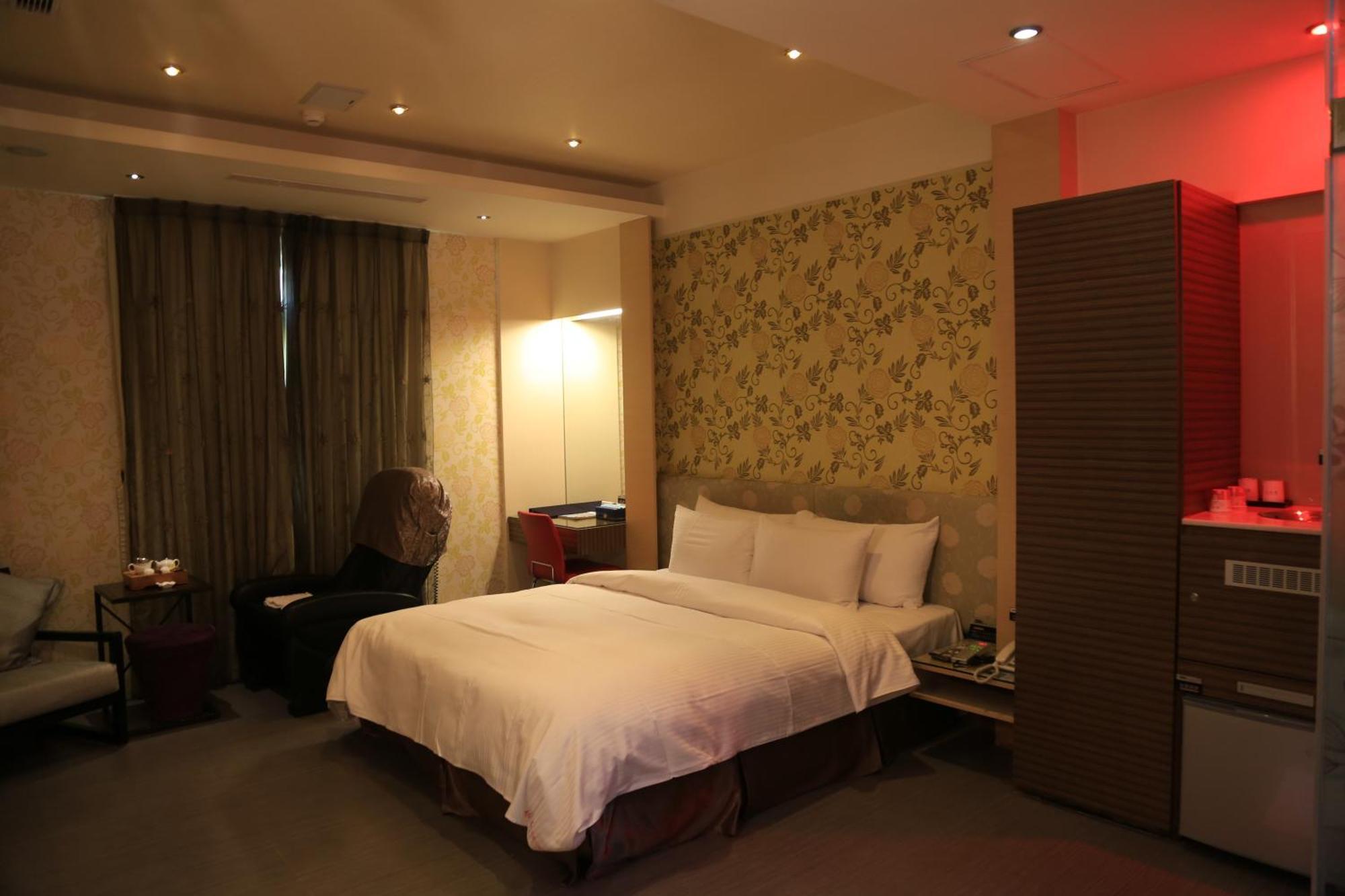Go Shine Motel Pingtung 외부 사진